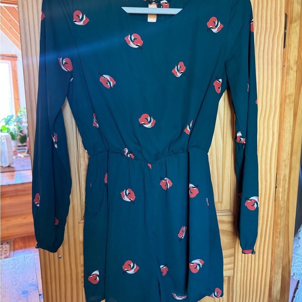 {Everly} Green Romper With Fox Pattern - image 2